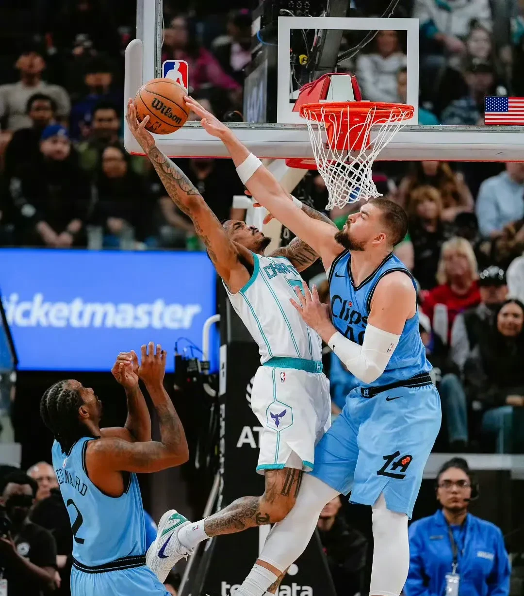 网页版登录入口-包含洛杉矶快船复出首秀备战NBA季后赛今晨山东泰山状态回暖，媒体一致点评：新疆广汇复出首秀备战欧超杯的词条